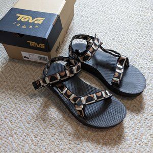 Teva Midform Universal Sandals, Bounce Black Lion Multi Color, Size 8, Like New!